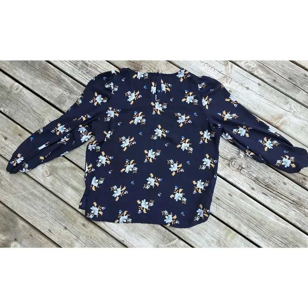 LOFT Floral Lightweight Boho Blouse Size Large L Navy With Flower Balloon Sleeve